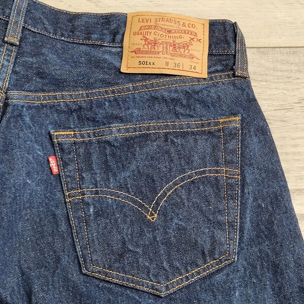 👖Vintage Levi's 501XX Rigid Raw Jeans Mens 36×34 (34×32) Dark Indigo Denim Y2K